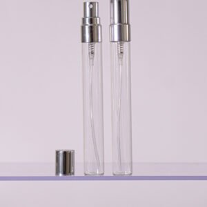 FRASCO DE VIDRO TRANSPARENTE 10 ML SPRAY - Tampa prata