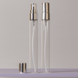 FRASCO DE VIDRO TRANSPARENTE 10 ML SPRAY - Tampa prata